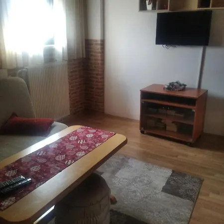 Vinara Apartment *